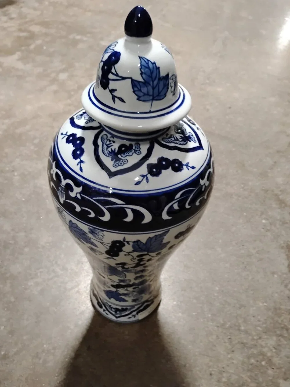 New Blue And White Ceramic Vase Jar With Lid
